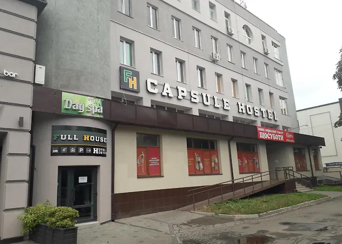 Full House Capsule Hostel