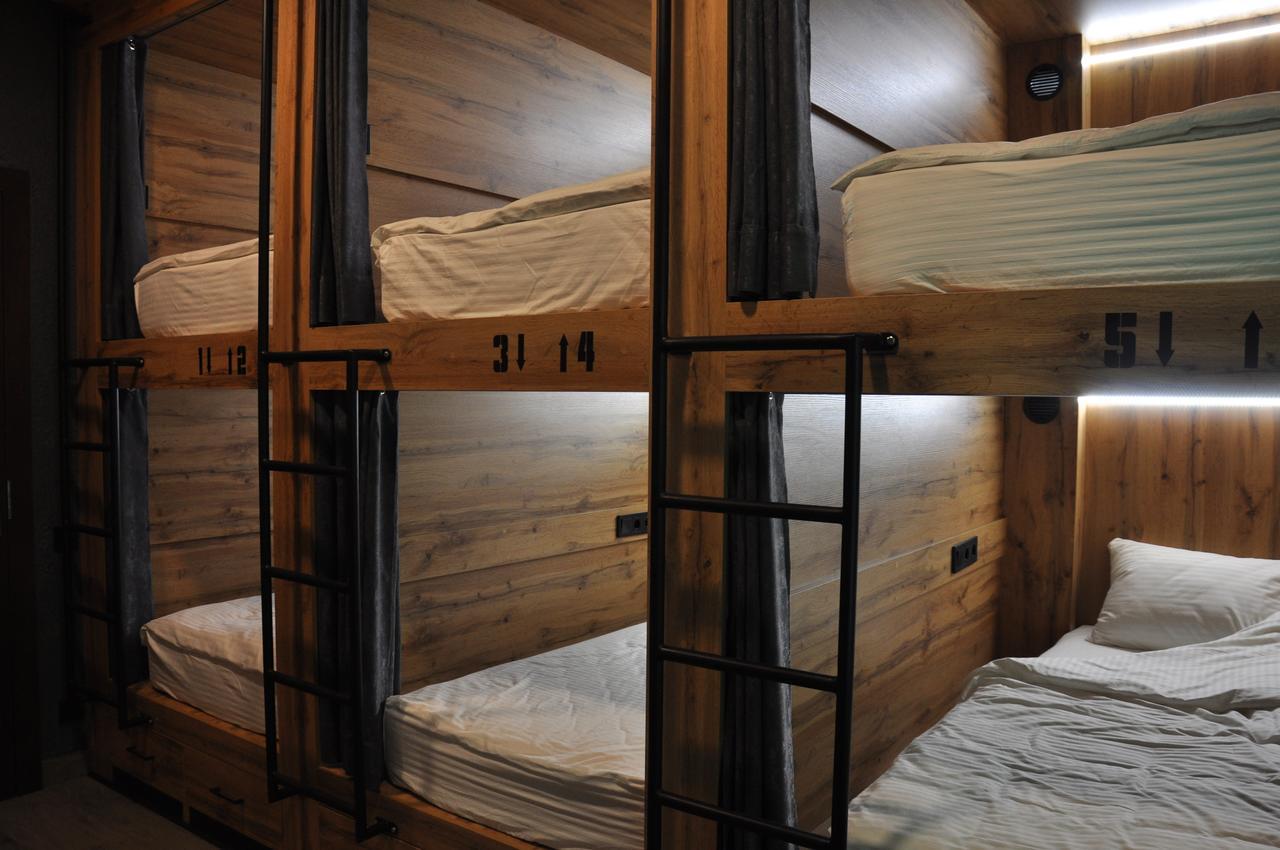 Hostel Full House Capsule Rivne